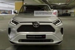 全新一代普拉多海外实车亮相 酷似加大版RAV4 预计年内发布