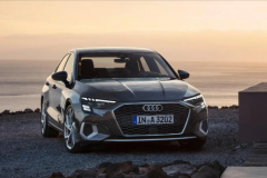 首付10万，月供3000多，这3款豪华轿车你也开得起