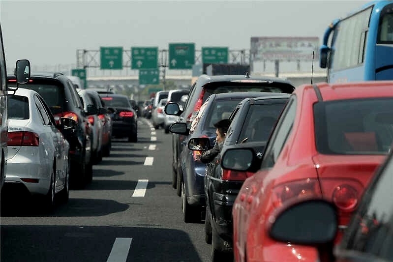 人大代表建议“取消节假日高速免费”，这个方案你认可吗？