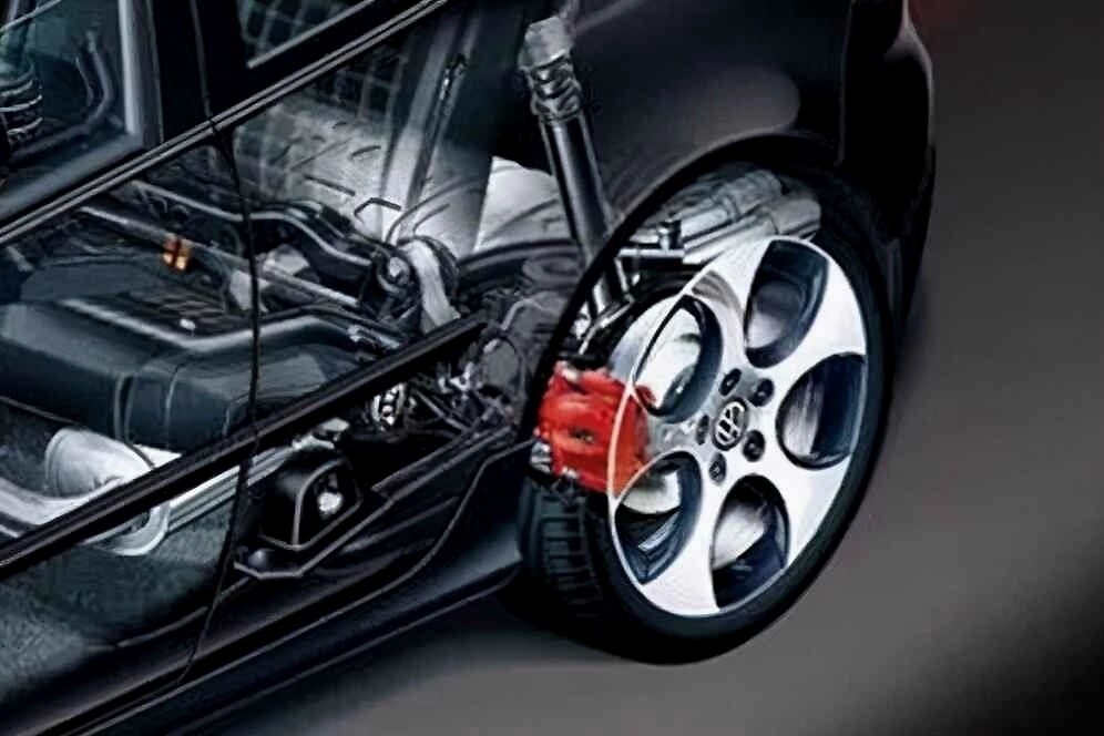 再现车主维权？特斯拉刹车失灵疑云，数据能否揭开真相