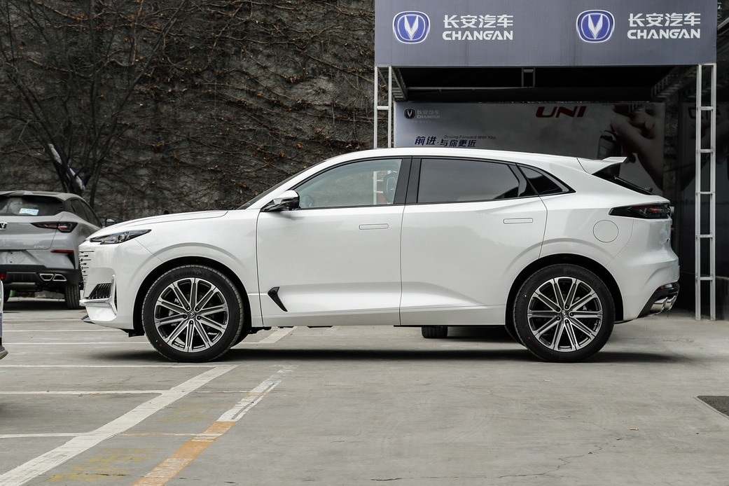 2021年最值得等的几款国产SUV，长安/吉利/长城你看好谁？