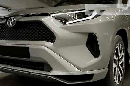 丰田普拉多新款曝光 2.4T引擎是关键 仰拍就是汉兰达