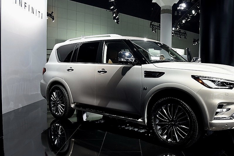 日系“大块头”跌25万求生，比雷克萨斯LX570大，越野不比陆巡差