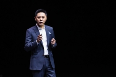 HI品牌首发，华为亮剑智能汽车技术领域