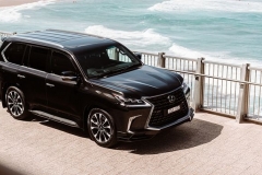 雷克萨斯全新LX 570 S正式开售！搭5.7L V8+高性能悬挂，外观升级