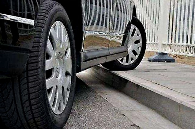 这几种特别伤车的开车习惯你有吗？