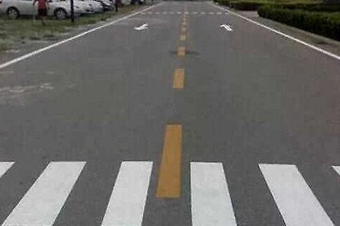 单黄线和双黄线有啥区别？单双没区别，虚实有别