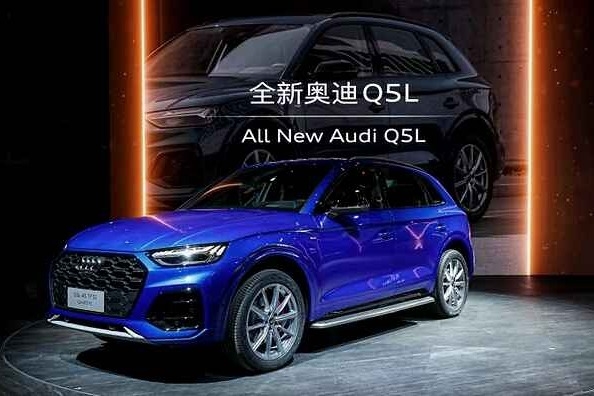 造型更运动、配置更丰富，新款奥迪Q5L本月上市，奔驰GLC还香吗？