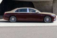 全新梅赛德斯-迈巴赫S680官图发布 多处配有专属标识