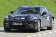 全新保时捷Panamera谍照曝光 外观细节调整/未采用纯电驱动