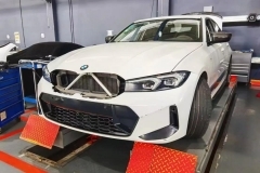 新款宝马3系测试车曝光 前脸变化挺大的