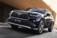 首款带皇冠的SUV，28万元起选它还是汉兰达？