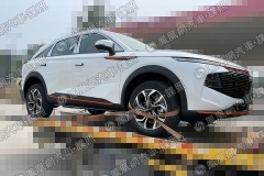 哈弗神兽量产版内饰曝光 双联屏+电子怀挡