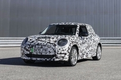 新一代MINI COOPER SE官方谍照 2023年正式亮相