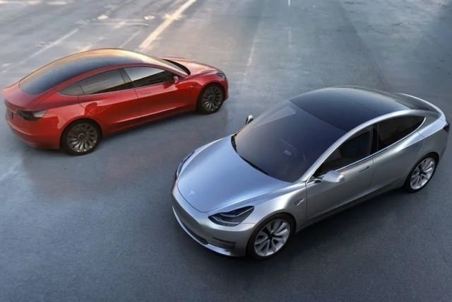 新加坡买辆车有多贵？迈腾、Model3至少要90万，一辆飞度超40万元