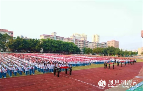 海南省农垦中学举行“我和我的祖国”爱国歌曲大联唱