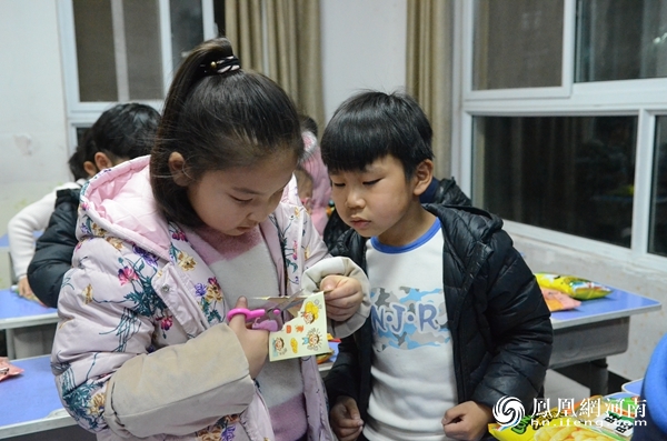 一场关于“女童守护”的公益课堂 在郑中国际小学部温暖开讲