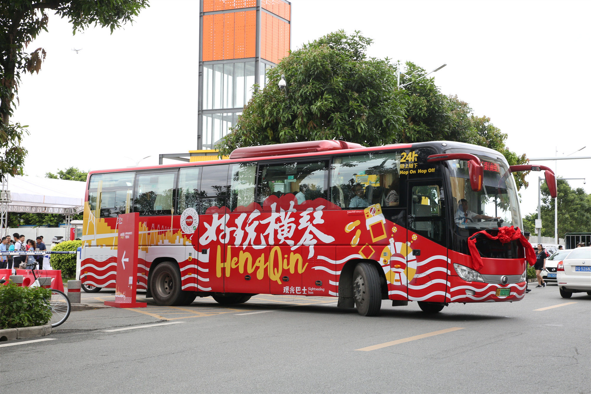 珠海：横琴环岛旅游巴士开通