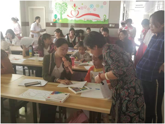 信阳第一人民医院举行儿童心理健康辅导公益讲座