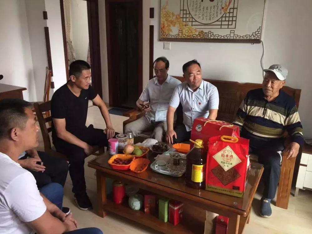扎实推动主题教育走深走实 中韩街道各基层党开