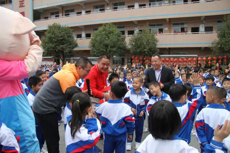 杨居军东莞普惠性民办学校首位名校长