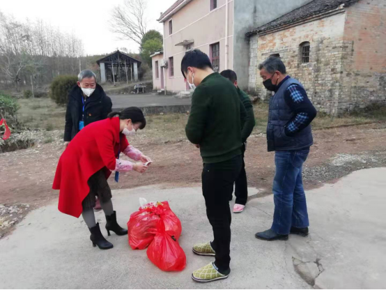 东至泥溪人口_东至交警大队(2)