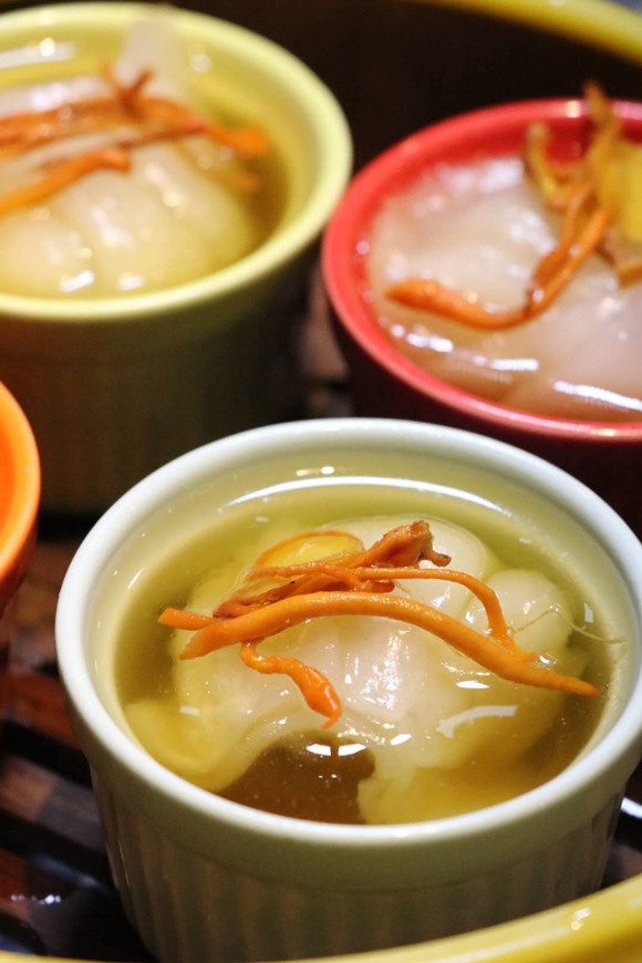 虫草花参汤虾饺