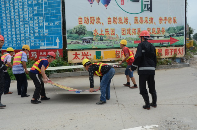 备战“龙舟水”来袭，虎门城管分局组织应急拉动演练