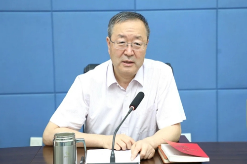 长安大学党委理论学习中心组学习贯彻全国两会精神