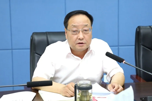 长安大学党委理论学习中心组学习贯彻全国两会精神