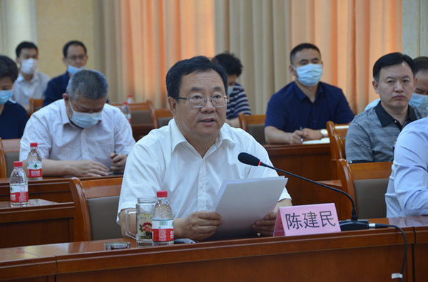 河北省民政厅党组成员、副厅长陈建民。王莹/摄