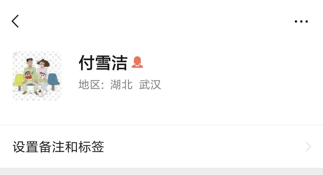 带领众人在市委附近唱歌-苑维玮