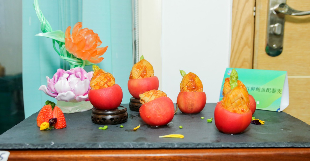 粤菜|“食尚国际星厨大赛”深圳赛举行 24位名厨现场打造“深派粤菜”