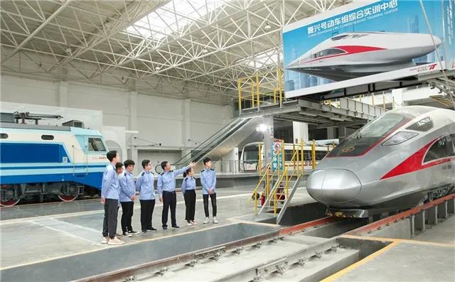 mg娱乐电子游戏官网:培养高素质技术技能人才