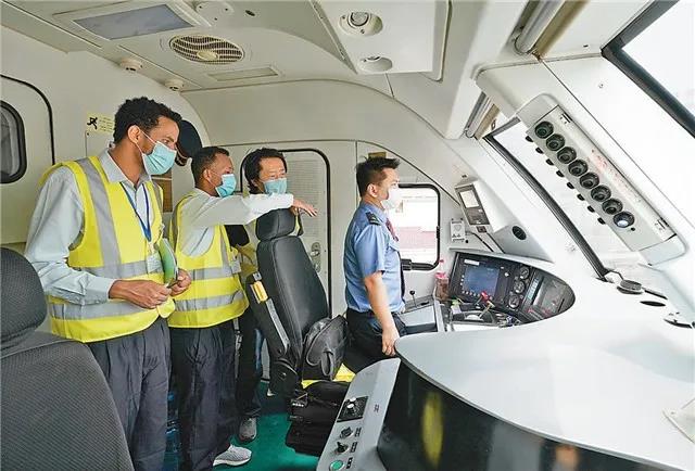 mg娱乐电子游戏官网:培养高素质技术技能人才