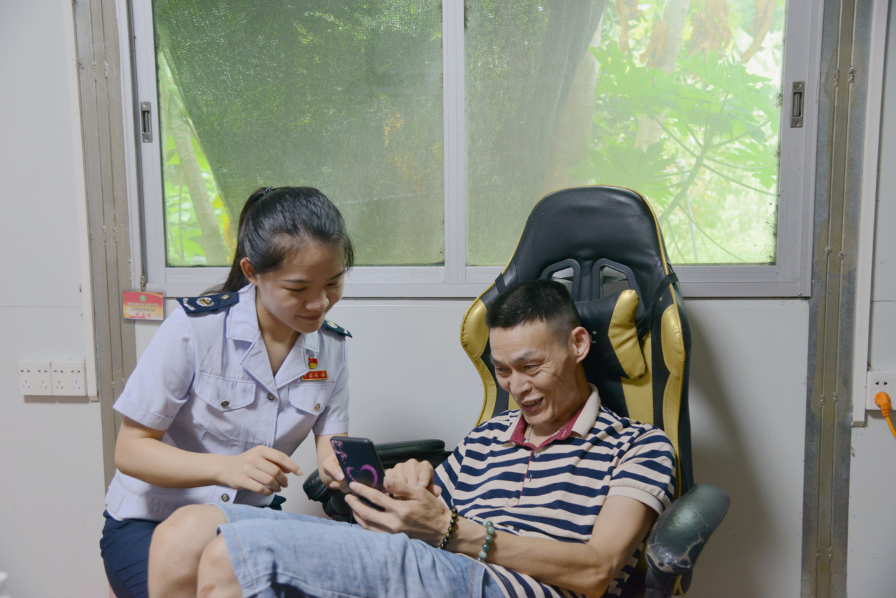 张锡桶|“老乡”脱贫与税事|“不等不靠，总能闯出一条致富路”