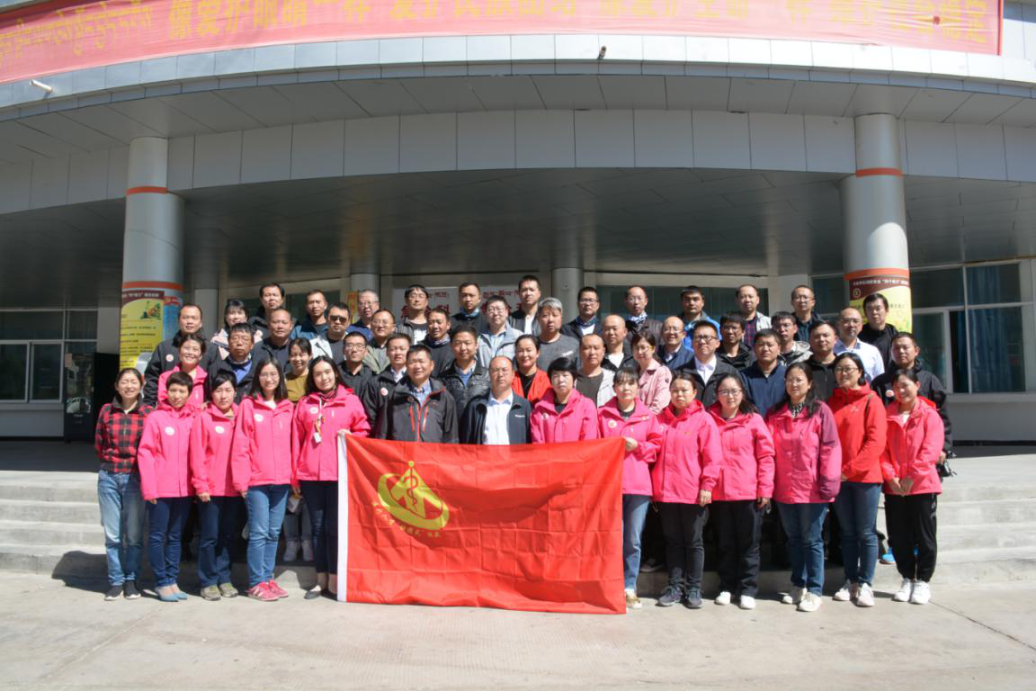 第五批、第六批医疗队合影