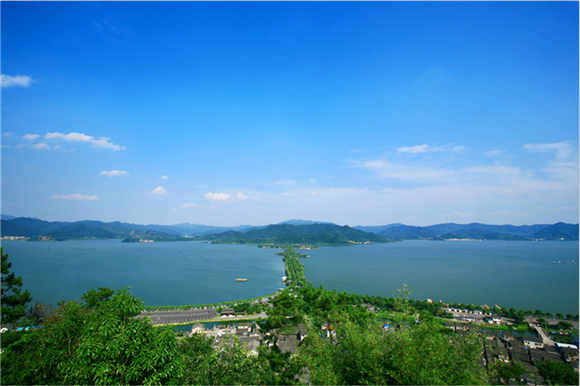 CCTV-2走进宁波 东钱湖美食荣登央视“大舞台”