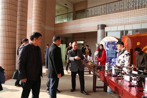 新余市市长犹王莹莅临江西工程学院视察调研工作