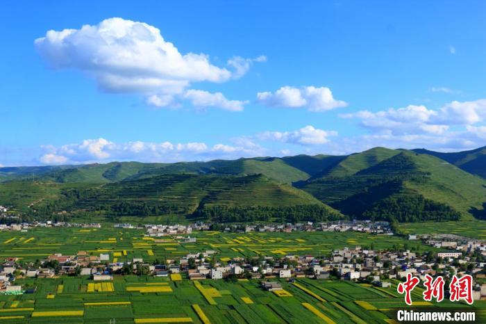 甘肃定西市岷县乡村田园风景(资料图 马万安 摄