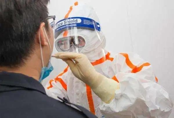 海南省人民医院:住院和陪护都需提供核酸检测报告!