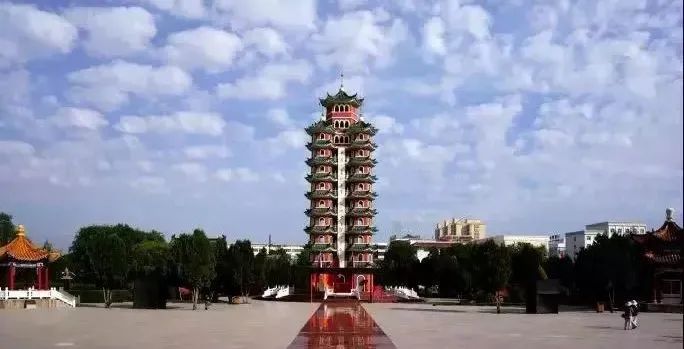 旅游 会宁县位于甘肃省中部,白银市南端.