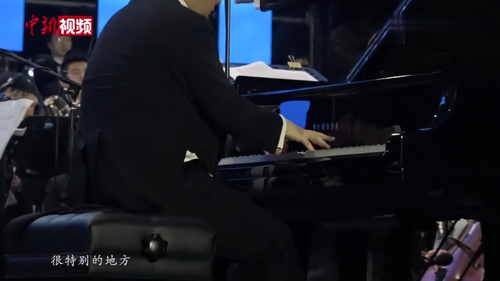 上海户外音乐会公益演出 经典曲目《黄河》受青睐