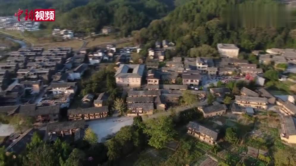 江西全南雅溪古村沉浸式演出：古韵遗风惊艳游客