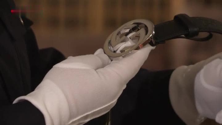 “水客”蚂蚁搬家走私奢侈品 厦门海关查获两千余件