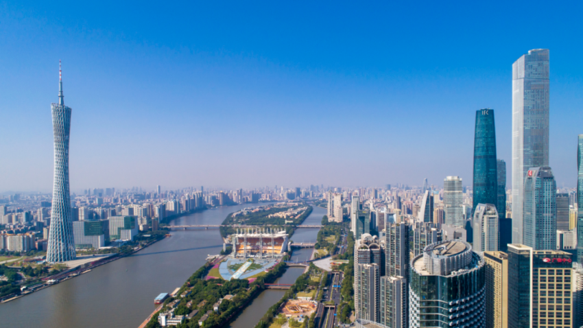 广州市中心珠江两岸