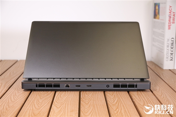 顶配i7+144Hz！小米游戏本2019款图赏