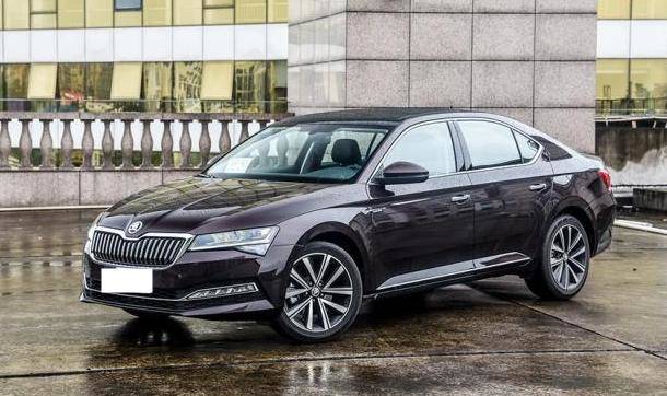 敢比肩帕萨特,又一中级车崛起,2019改款上市,最全导购来了