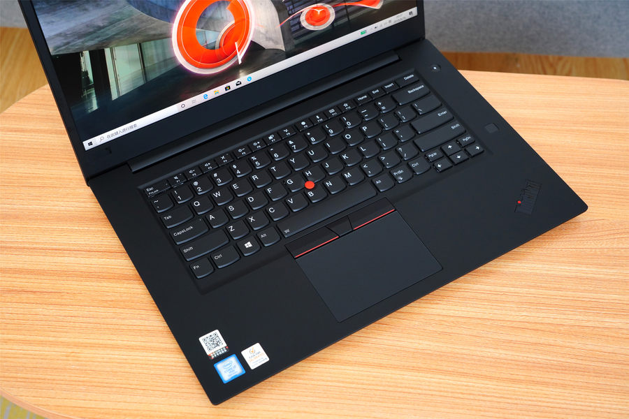 轻薄外观澎湃性能thinkpadp1隐士2019专业移动工作站评测