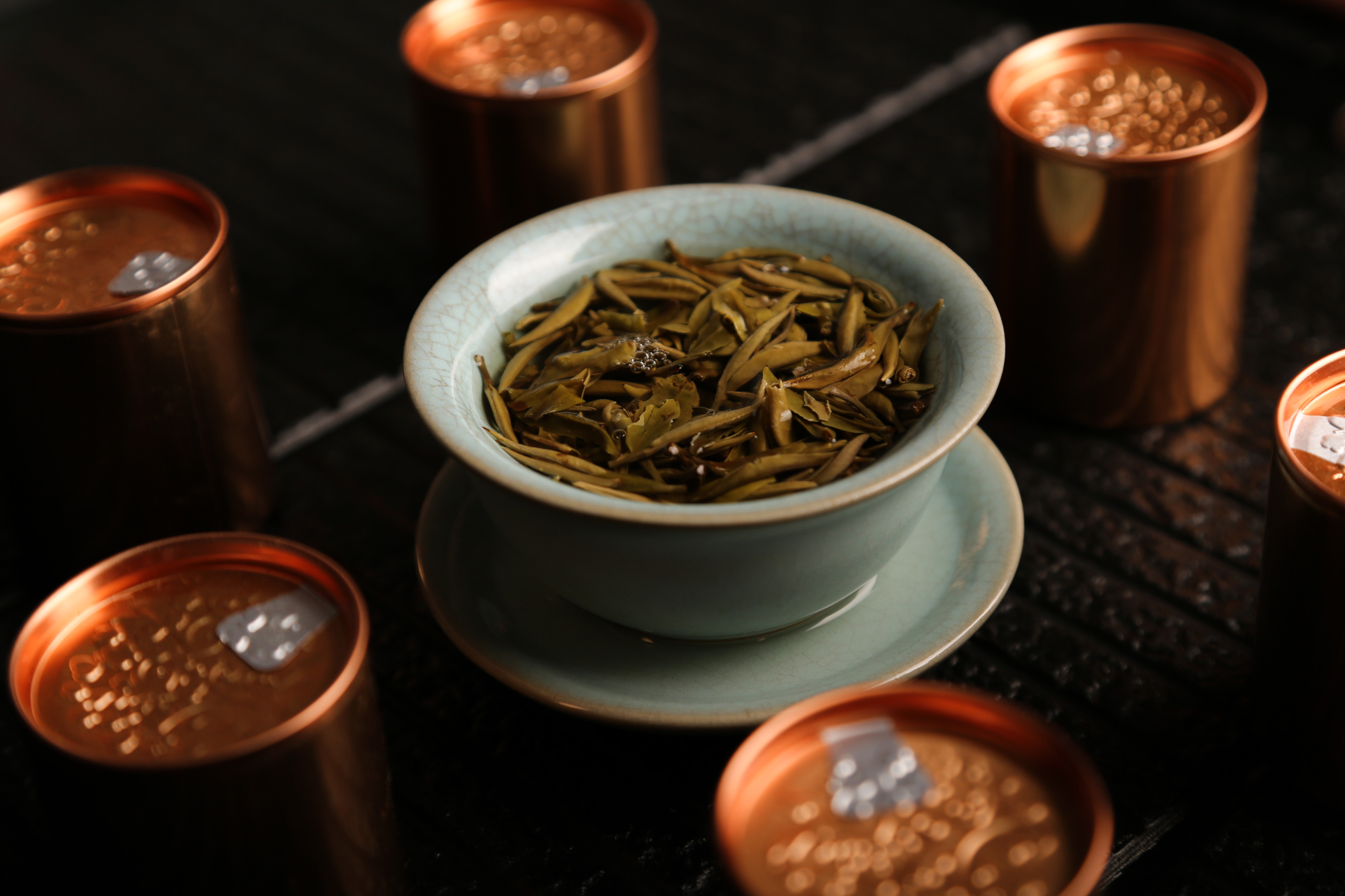 年轻人爱上茶文化内涵 “九十三度白茶”让喝茶流行起来